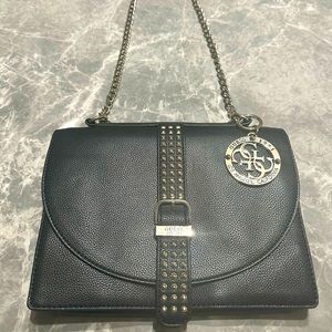 GUESS LOS ANGELES Black Signature Studded Crossbody Generous Chain Strap
